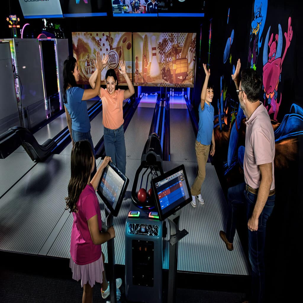 Mmg family bowling sm